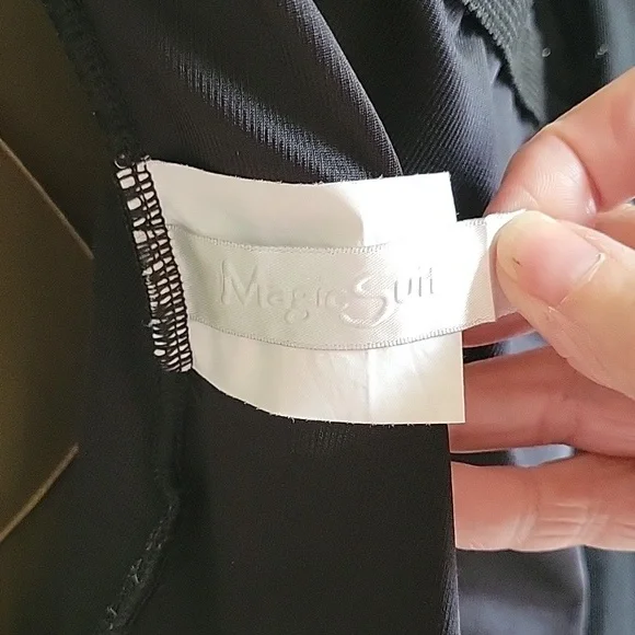 EUC- MagicSuit ‘Victoria’ Lace Up Underwire One Piece - Picture 8 of 10